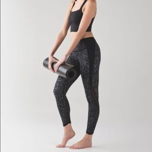 Lululemon Featherlight 7/8 tight